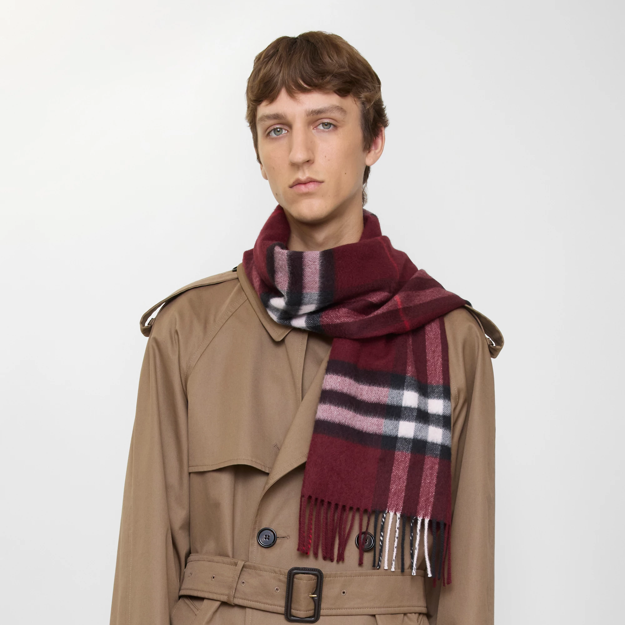 6521-check-cashmere-scarf-1.webp