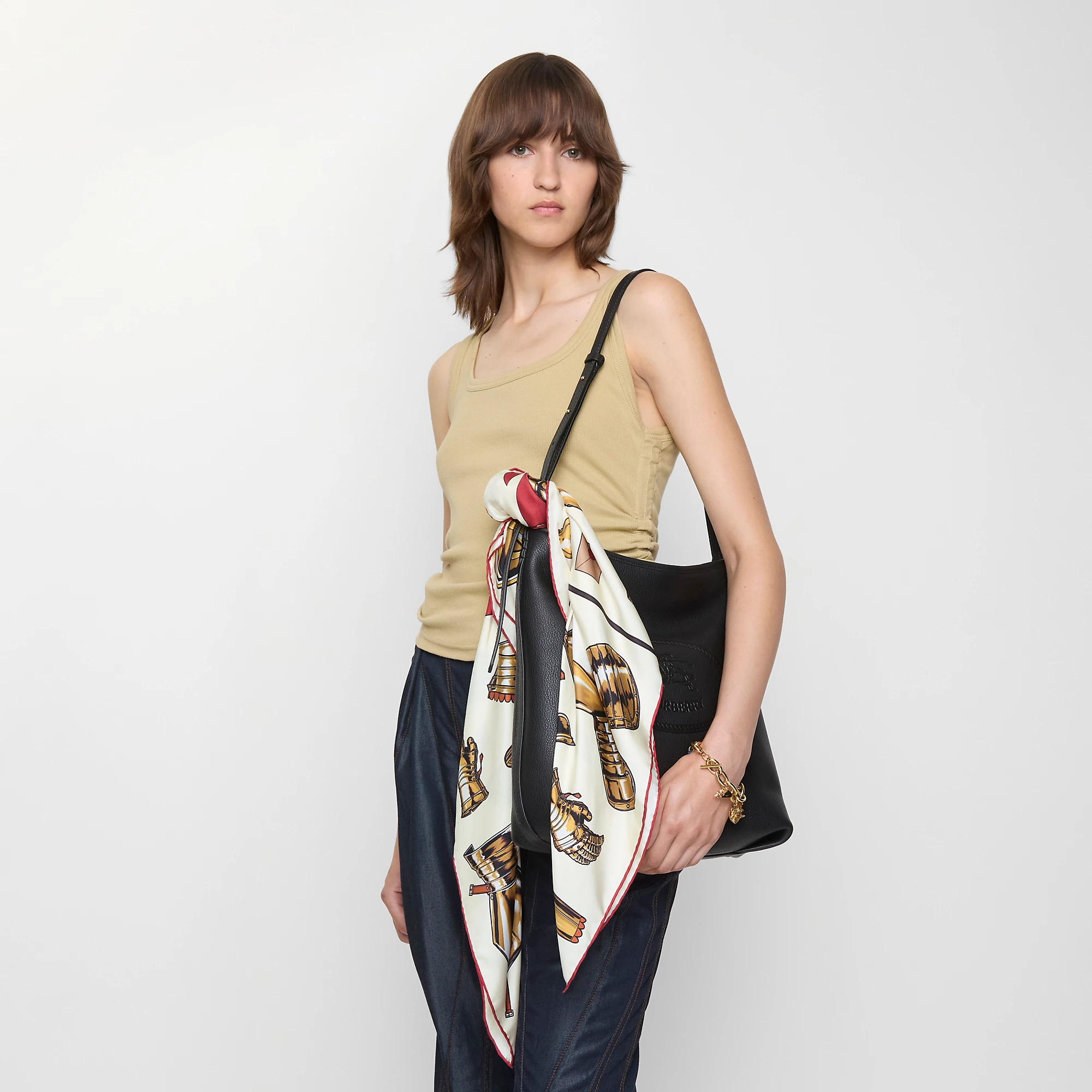 6601-knight-armour-silk-scarf-1.webp