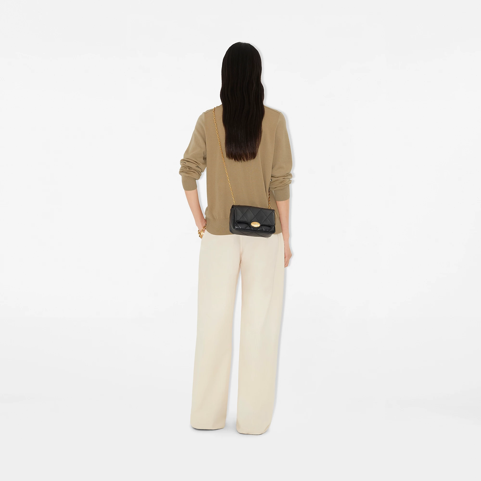 6647-strand-clutch-1.webp