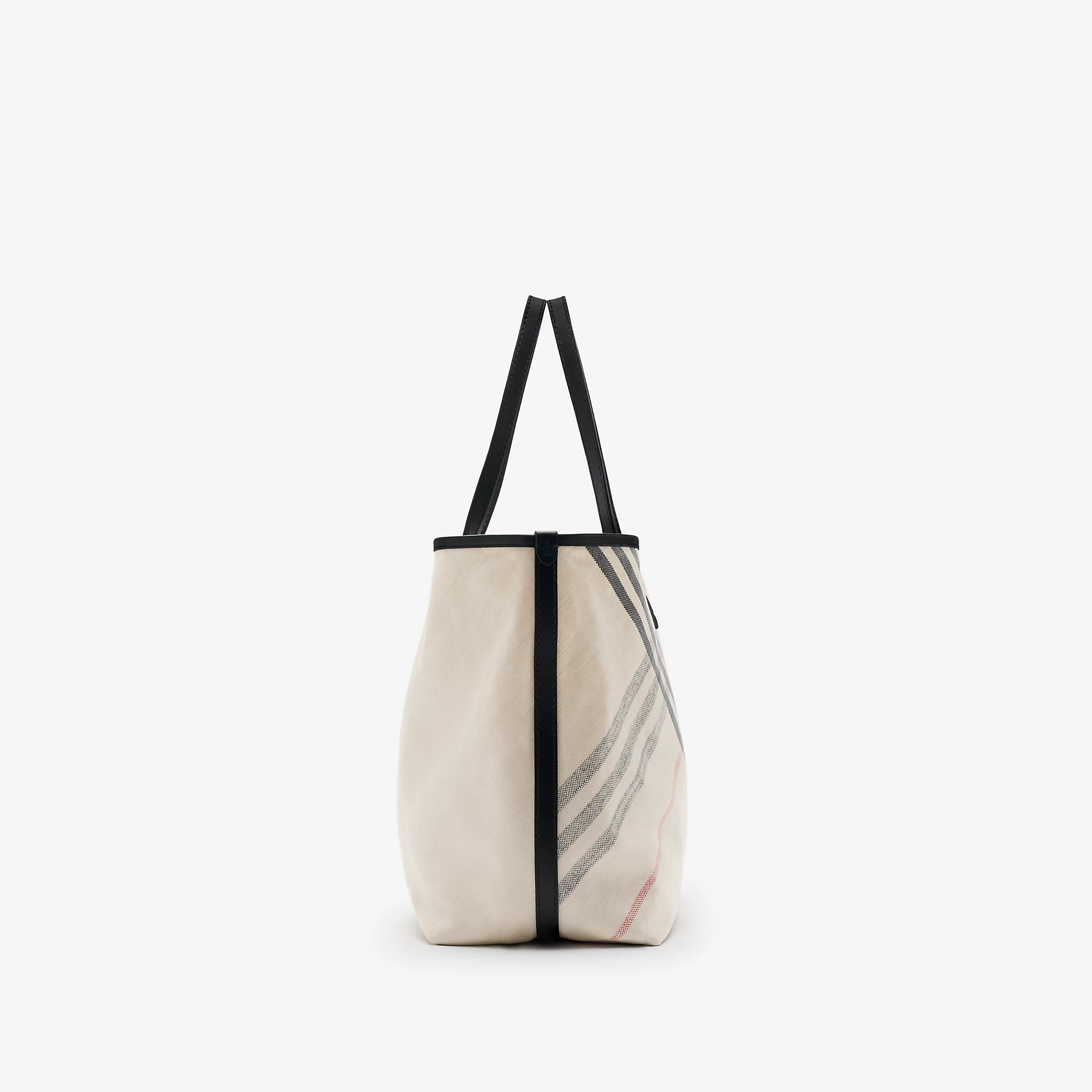 6690-medium-highlands-tote-1.webp