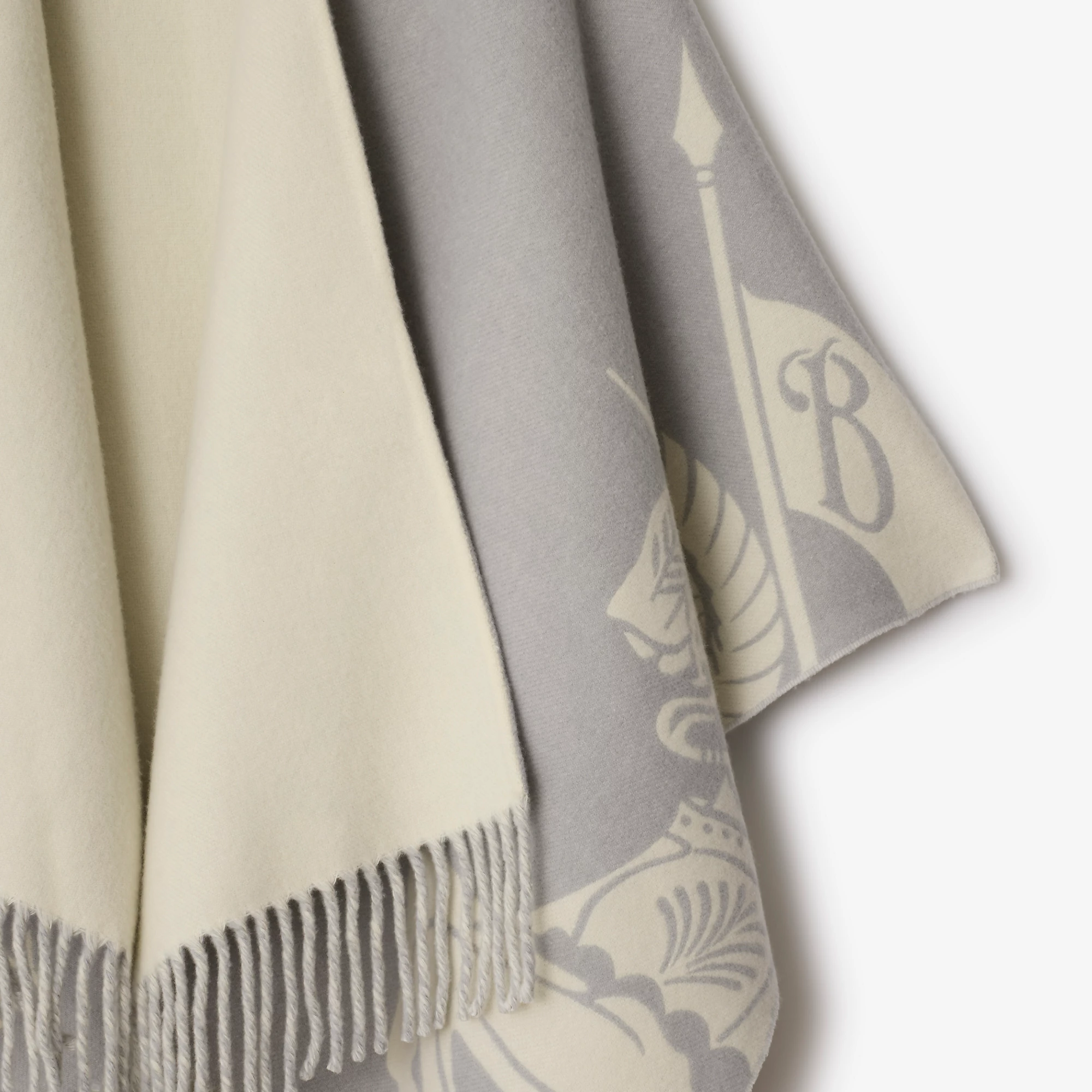 6737-ekd-wool-cashmere-cape-1.webp