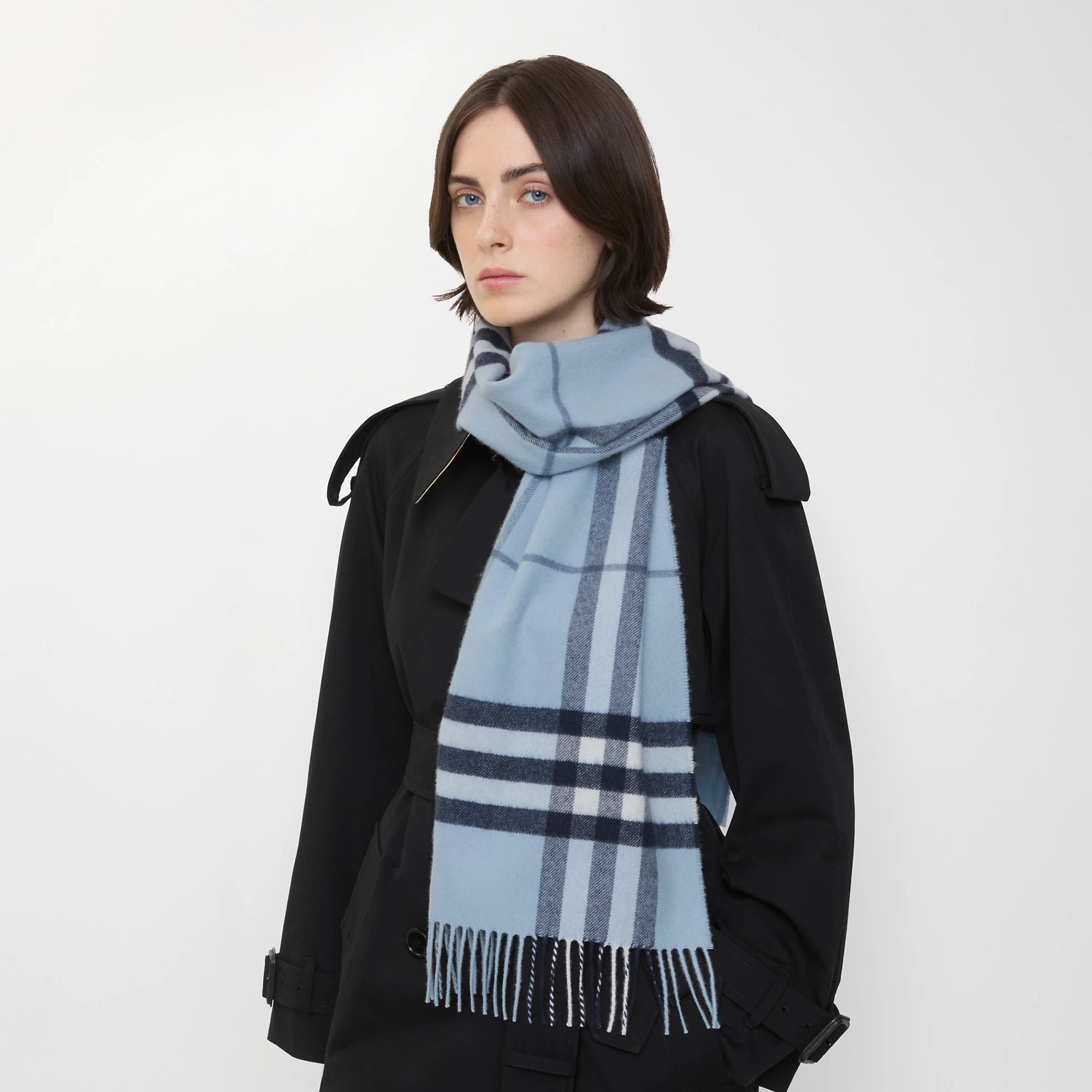 6753-check-cashmere-scarf-1.webp