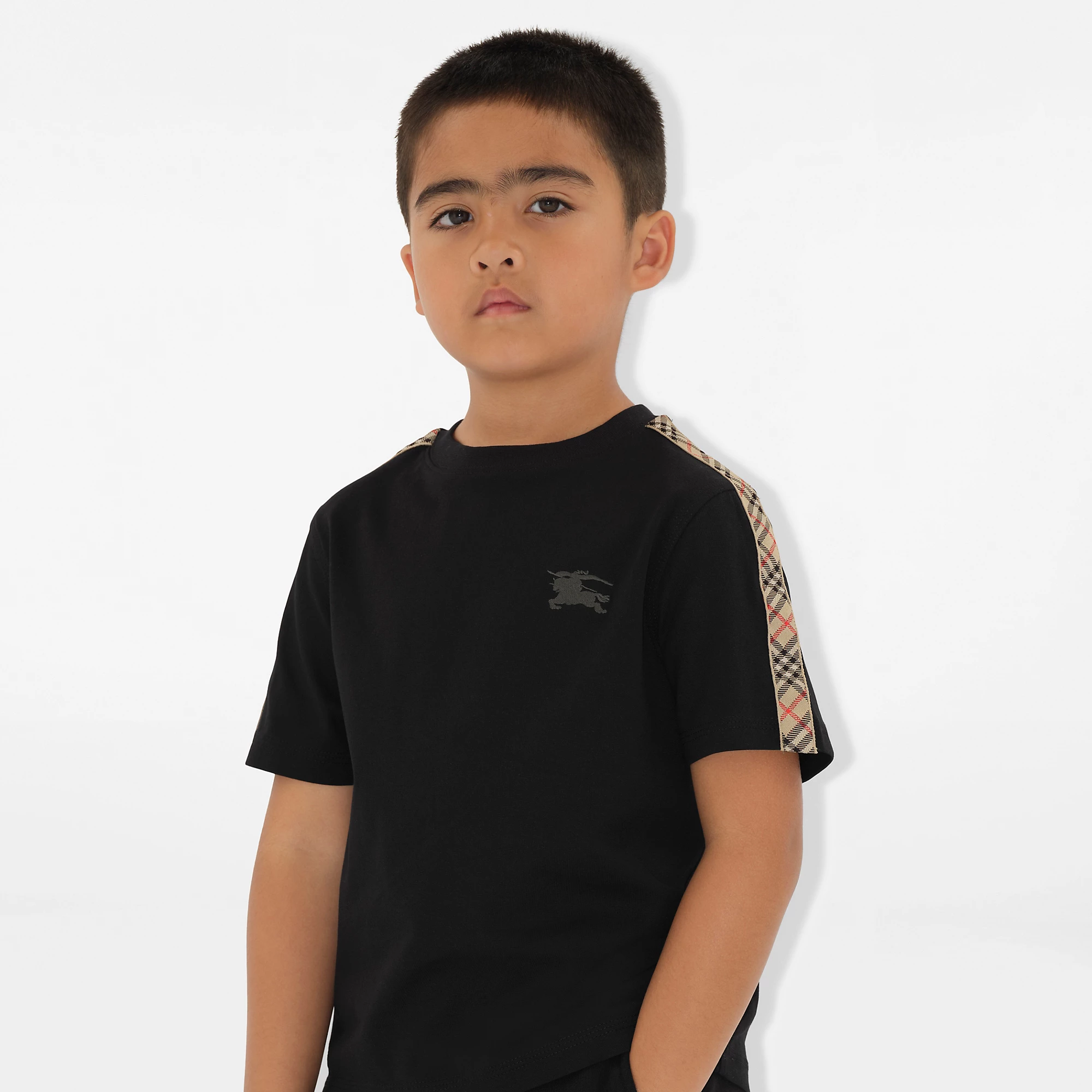 6927-check-trim-cotton-t-shirt-1.webp