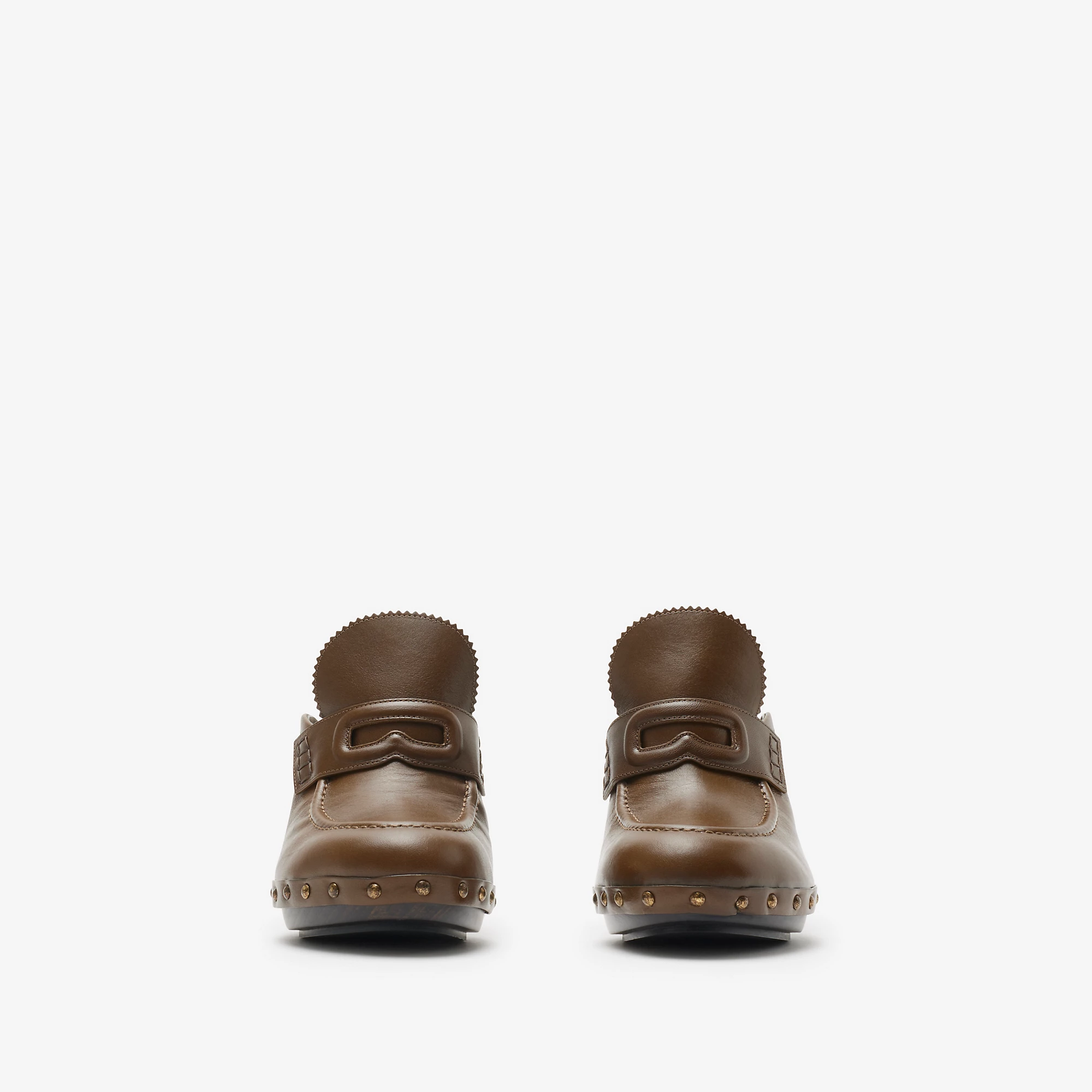 7591-leather-potter-clogs-1.webp