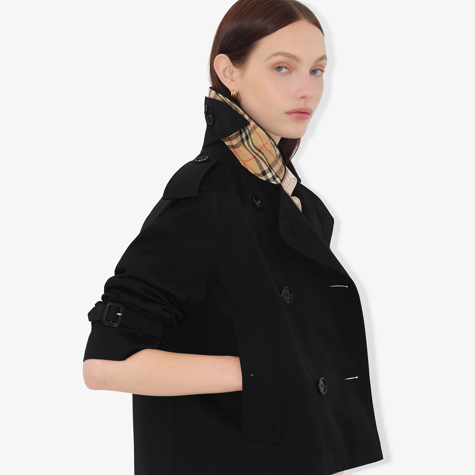 923-cropped-gabardine-trench-jacket-1.webp